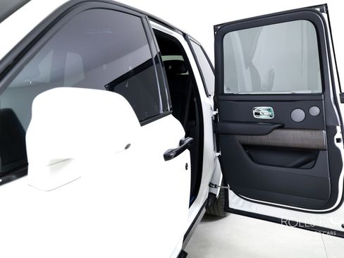 New 2026 Rolls-Royce Cullinan image 18