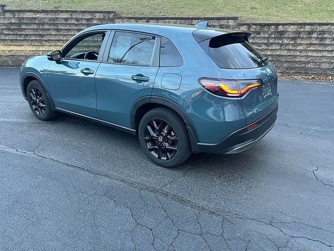 Used 2024 Honda HR-V Sport image 7