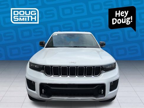 New 2025 Jeep Grand Cherokee Overland w/ Trailer Tow Package image 8