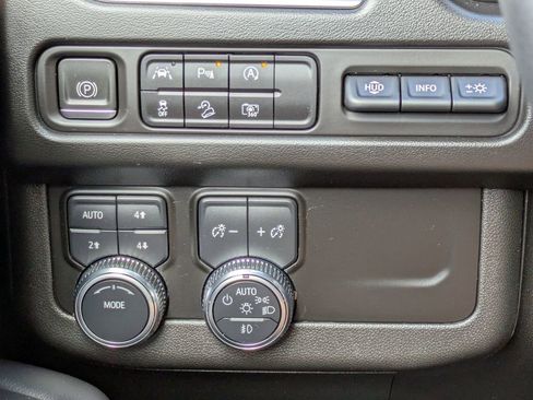 Used 2023 GMC Yukon XL AT4 w/ AT4 Premium Package image 30