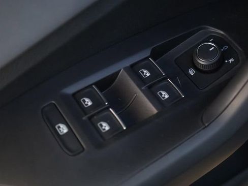 New 2026 Volkswagen Jetta SE image 10