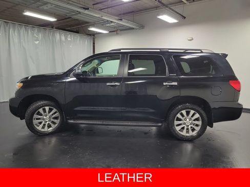 Used 2016 Toyota Sequoia Limited w/ Safety & Convenience Package AWD/4WD image 5