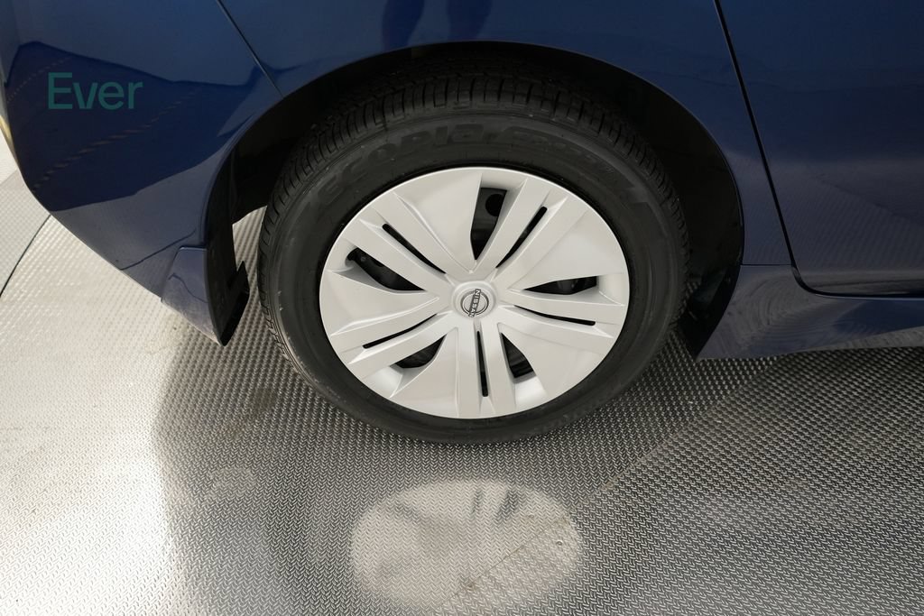 Used 2025 Nissan Leaf S FWD image 9