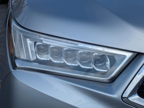 Used 2017 Acura MDX SH-AWD w/ Advance Package image 10