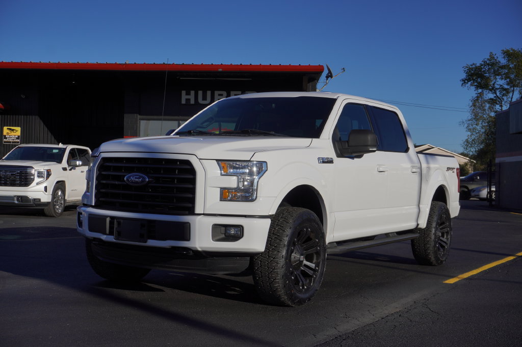 Used 2015 Ford F150 XLT w/ Equipment Group 302A Luxury AWD/4WD image 3