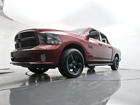 Used 2018 RAM 1500 Express w/ Express Value Package AWD/4WD image 29