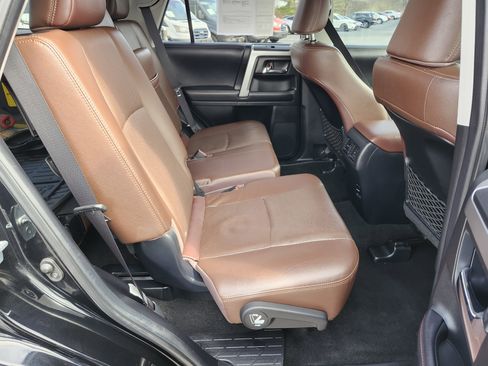 Used 2018 Toyota 4Runner Limited image 21