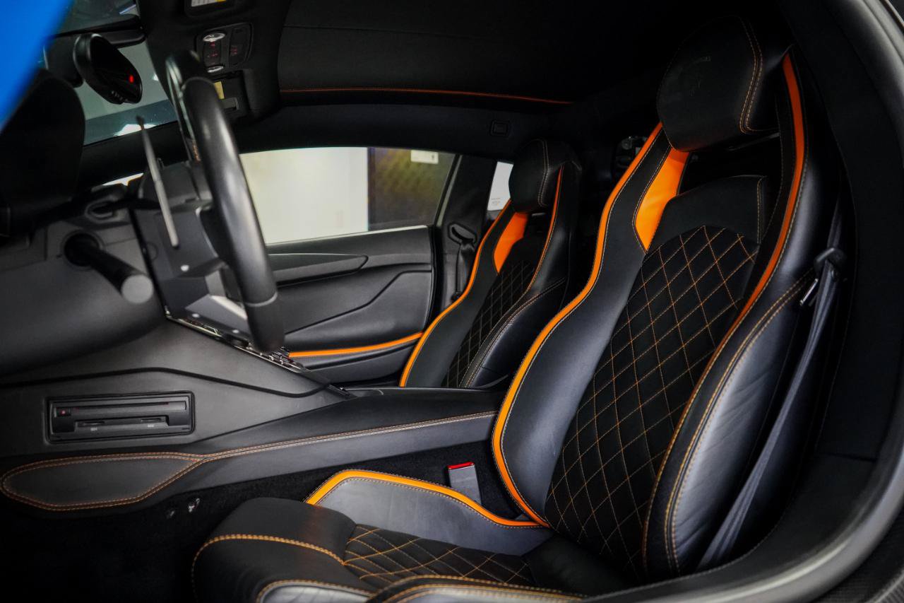 Used 2018 Lamborghini Aventador S AWD/4WD image 25