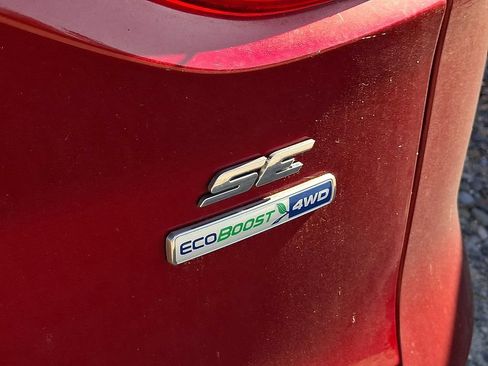 Used 2014 Ford Escape SE w/ Equipment Group 201A AWD/4WD image 11