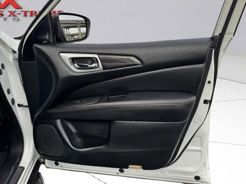 Used 2020 Nissan Pathfinder SL image 66