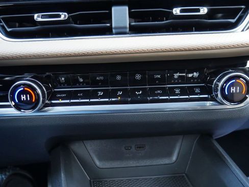 New 2026 Chevrolet Equinox ACTIV image 18