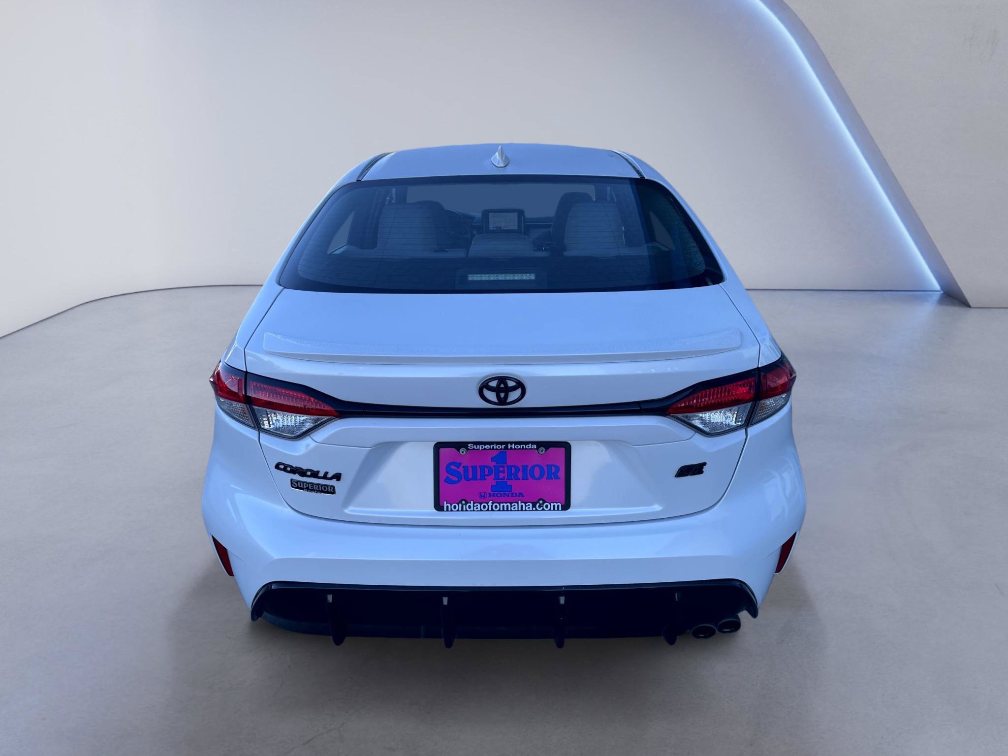 Used 2023 Toyota Corolla SE FWD image 3
