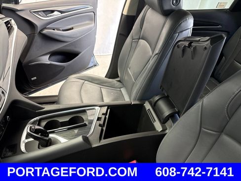 Used 2020 Buick Enclave Essence w/ Sound and Sites Package AWD/4WD image 18