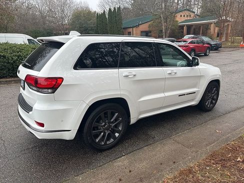 Used 2019 Jeep Grand Cherokee High Altitude image 3