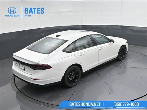 New 2025 Honda Accord SE image 41