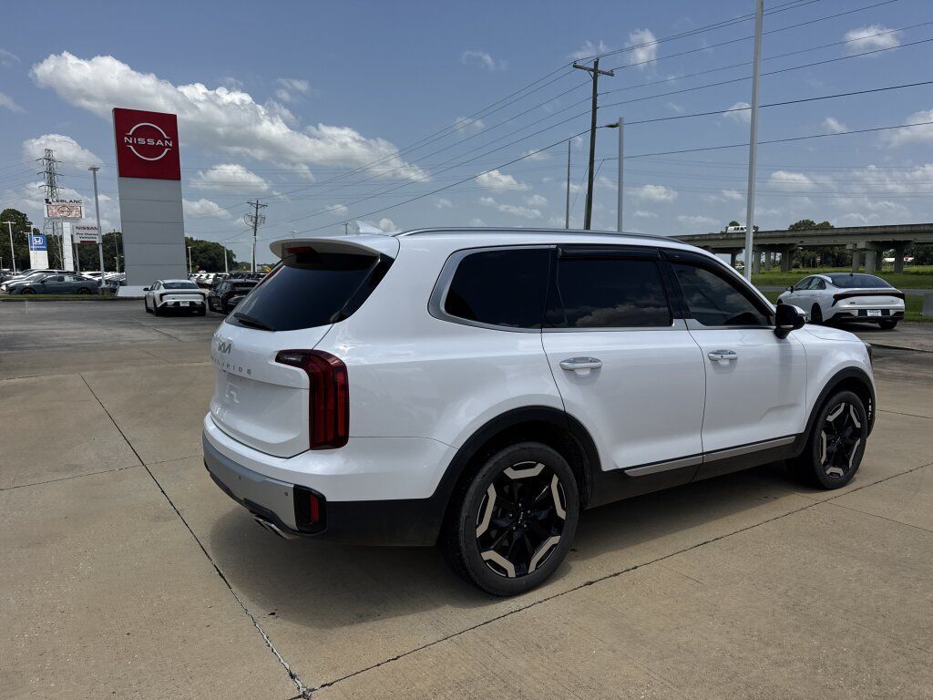 Certified 2024 Kia Telluride S w/ S Sunroof Package FWD image 18