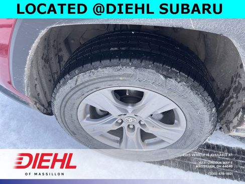 Used 2022 Toyota RAV4 XLE w/ Convenience Package image 10