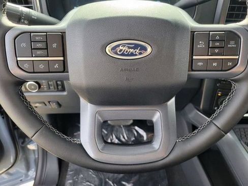 New 2026 Ford F250 Lariat w/ FX4 Off-Road Package AWD/4WD image 17
