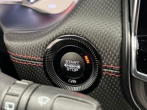 Used 2025 Jeep Compass Trailhawk image 34