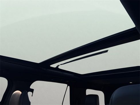 Used 2021 Ford Expedition Limited image 28