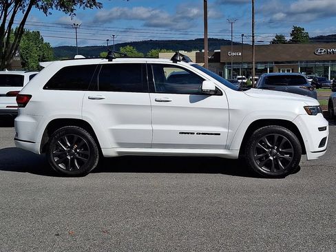 Used 2018 Jeep Grand Cherokee High Altitude AWD/4WD image 10