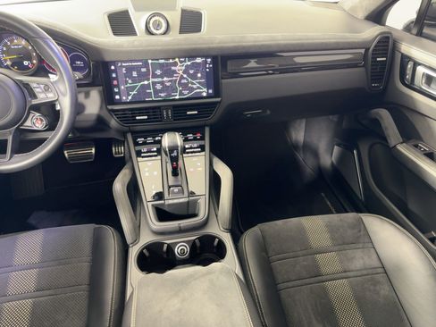 Certified 2023 Porsche Cayenne Turbo GT image 28