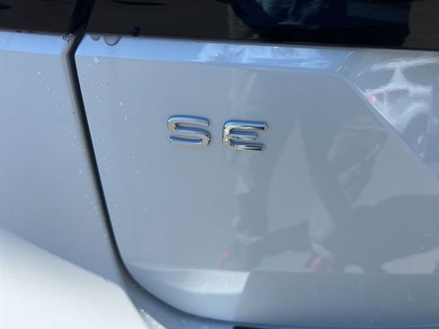 New 2026 Volkswagen Atlas Peak Edition image 10