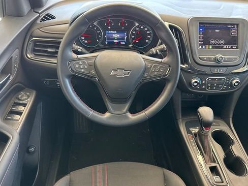 Used 2023 Chevrolet Equinox RS FWD image 16