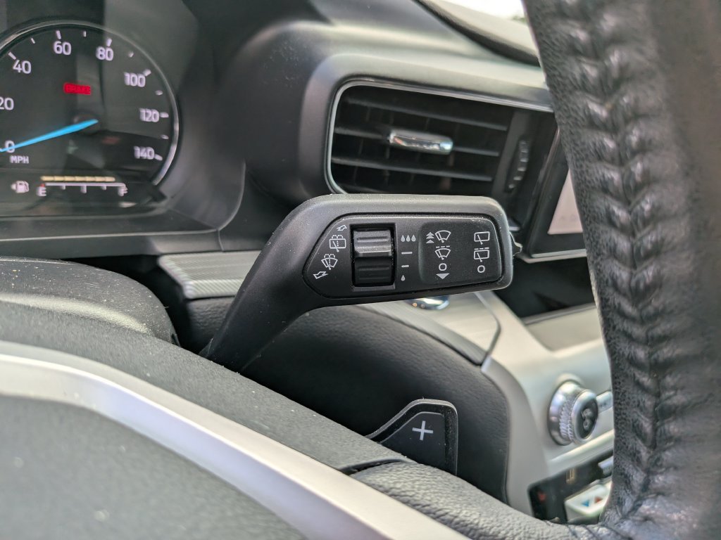 Used 2021 Ford Explorer XLT w/ Equipment Group 202A RWD image 36