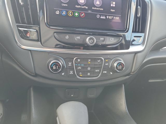 Used 2021 Chevrolet Traverse LT FWD image 23