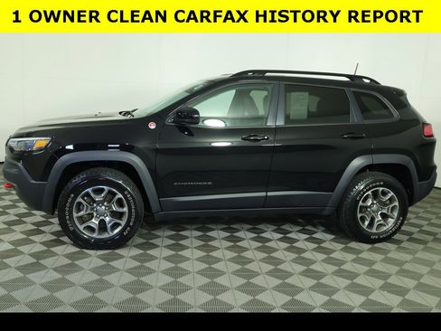 Used 2022 Jeep Cherokee Trailhawk w/ Sun, Sound & Nav Group image 5