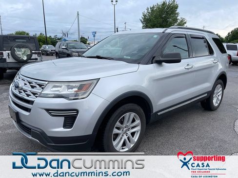 Used 2019 Ford Explorer XLT AWD/4WD image 1