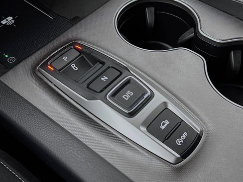 Certified 2024 Honda Ridgeline Sport image 16