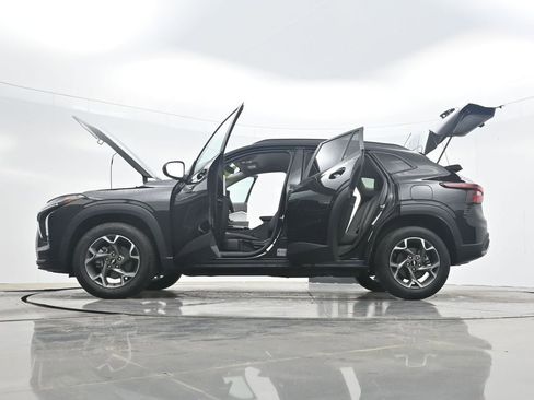 Used 2024 Chevrolet Trax LT FWD image 44