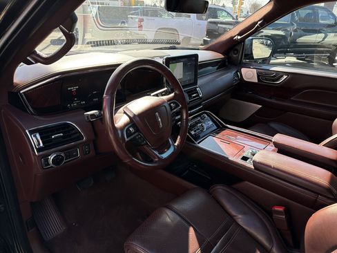 Used 2019 Lincoln Navigator Black Label image 10