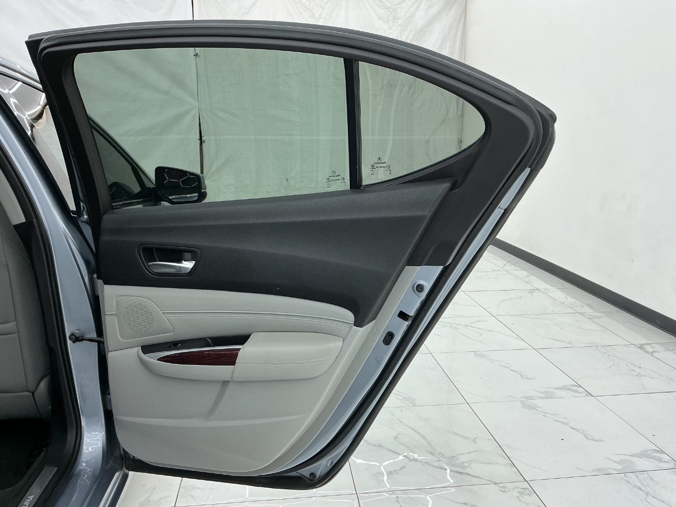 Used 2016 Acura TLX w/ Technology Package FWD image 25
