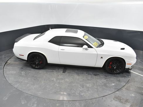 Used 2018 Dodge Challenger R/T Scat Pack w/ Dynamics Package image 33