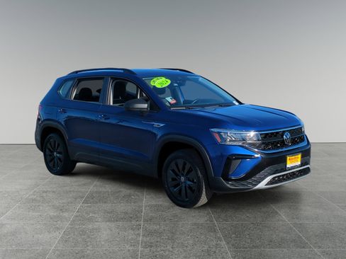Used 2024 Volkswagen Taos S image 7