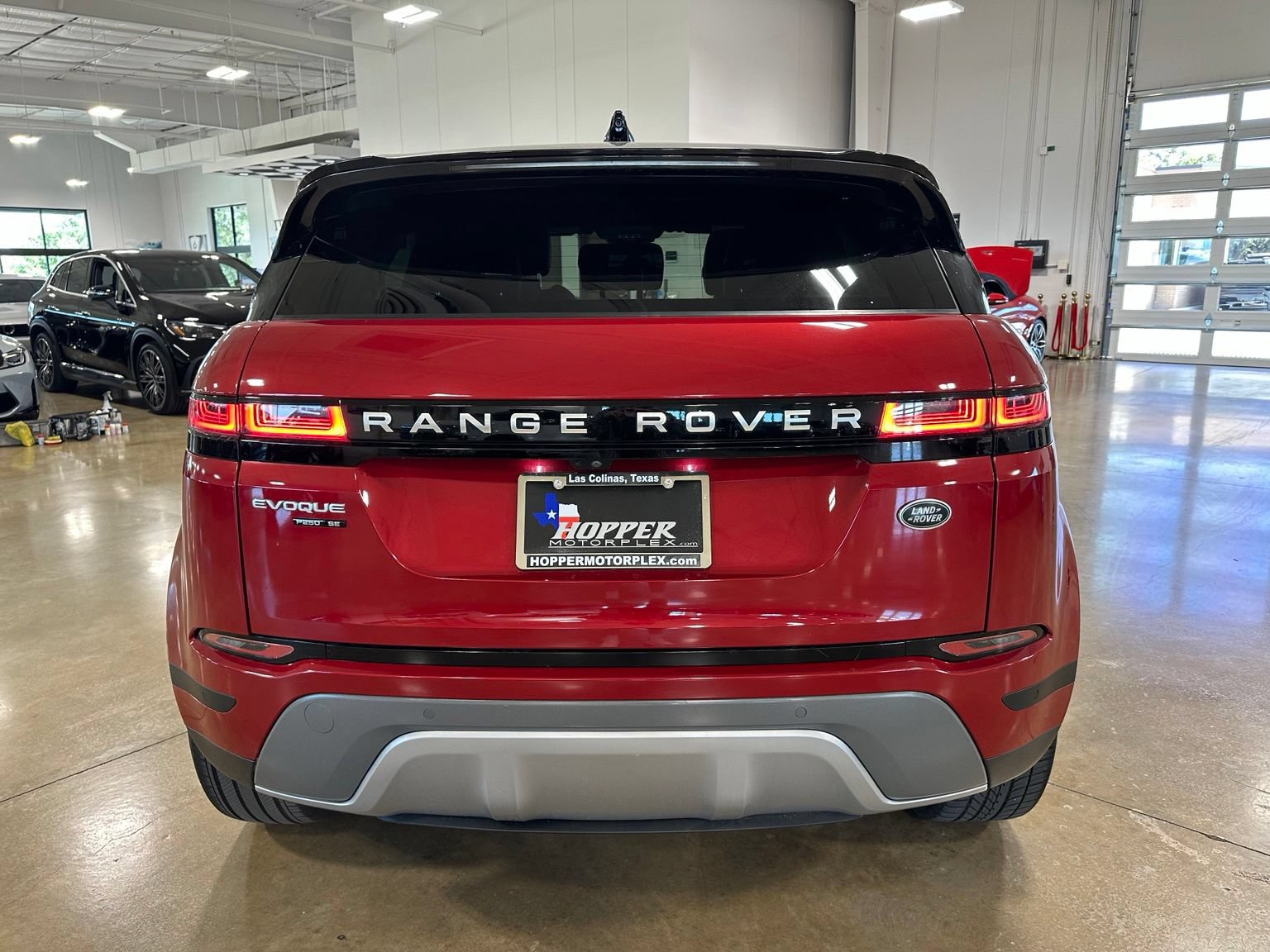 Used 2020 Land Rover Range Rover Evoque SE AWD/4WD image 7