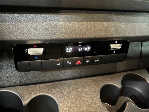 Used 2025 Mercedes-Benz Sprinter 2500 image 28