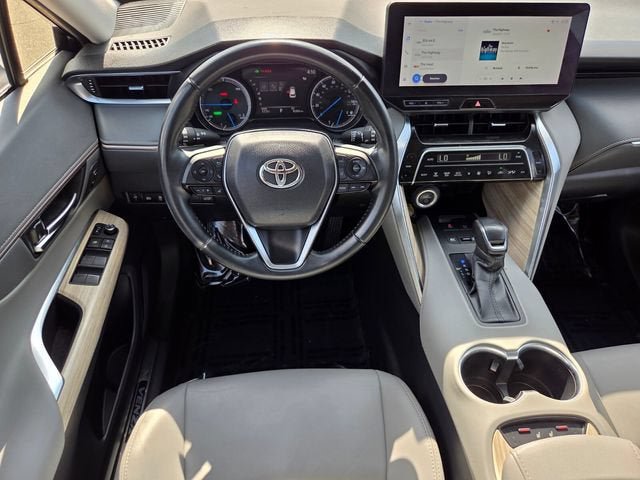 Used 2024 Toyota Venza XLE AWD/4WD image 14