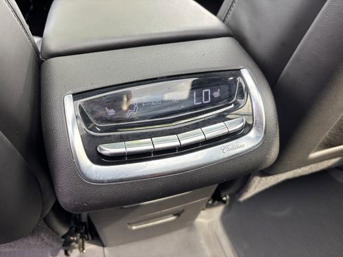 Used 2021 Cadillac XT6 Sport w/ Platinum Package AWD/4WD image 32