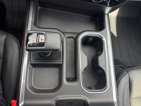 Used 2024 Chevrolet Silverado 1500 LT Trail Boss w/ Convenience Package II image 27