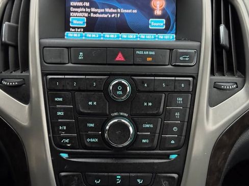 Used 2014 Buick Verano FWD image 12