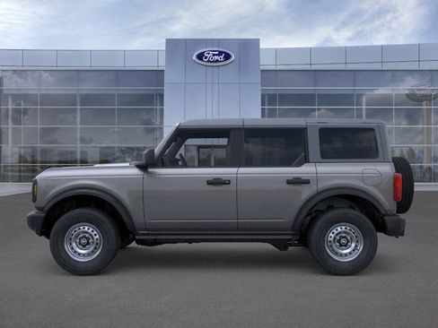 New 2025 Ford Bronco Base image 3