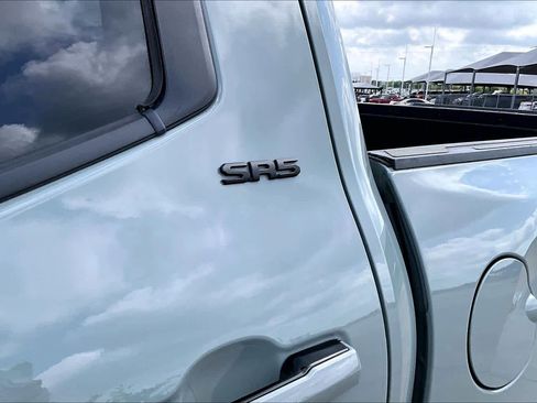 Used 2022 Toyota Tundra SR5 w/ TRD Off-Road Package image 33
