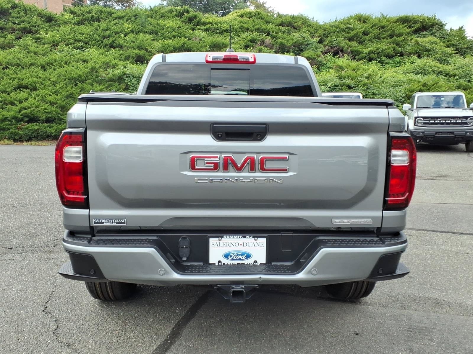 Used 2023 GMC Canyon Elevation w/ Elevation Premium Package AWD/4WD image 6