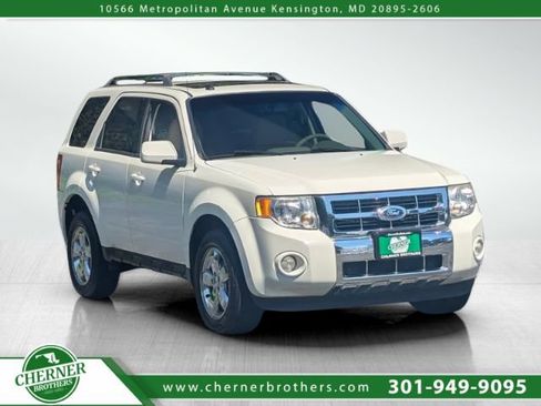 Used 2010 Ford Escape Limited AWD/4WD image 1