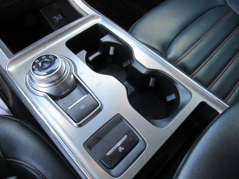 Used 2022 Ford Edge SEL w/ Sport Appearance Package image 25