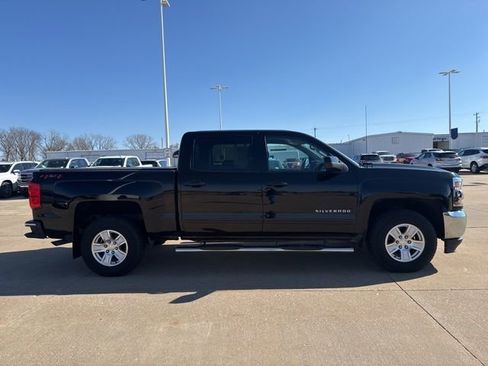 Used 2018 Chevrolet Silverado 1500 LT w/ All Star Edition image 2